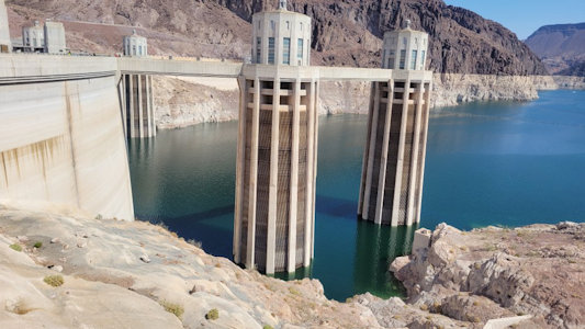 How about some Hoover Dam...  LOOOOOQW
